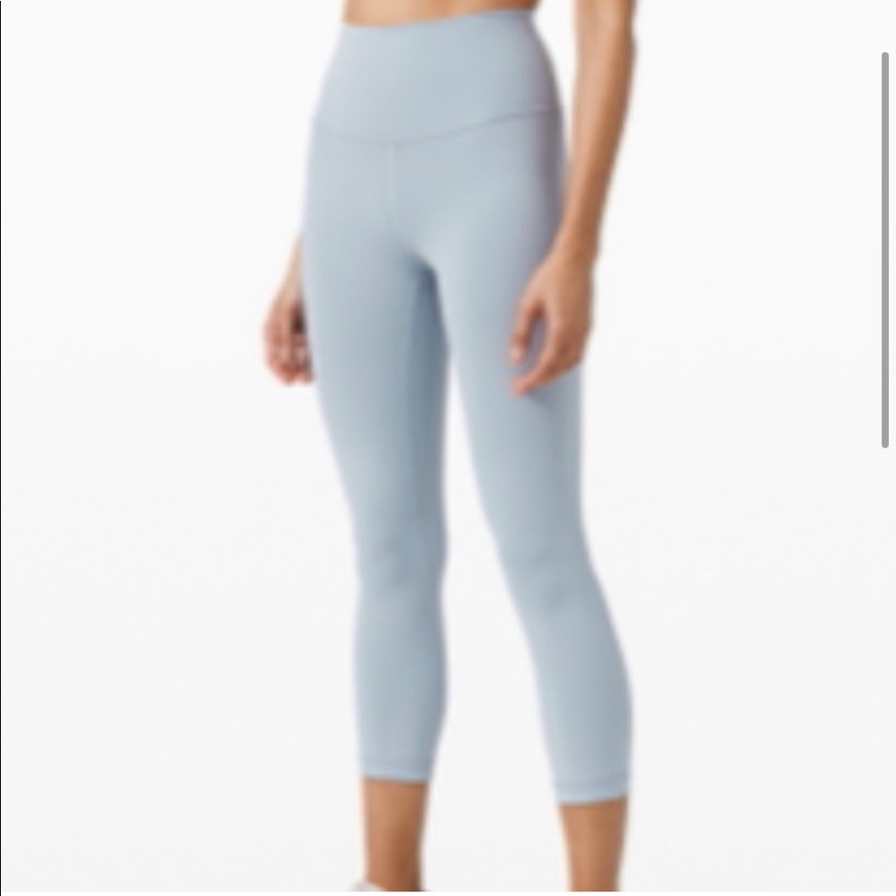 Lululemon Wunder Train High Rise Crop 21”